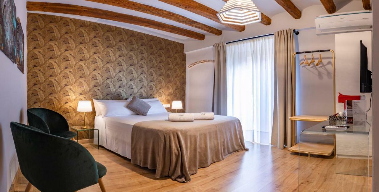 Hotel El Palauet Del Priorat Cornudella de Montsant Esterno foto